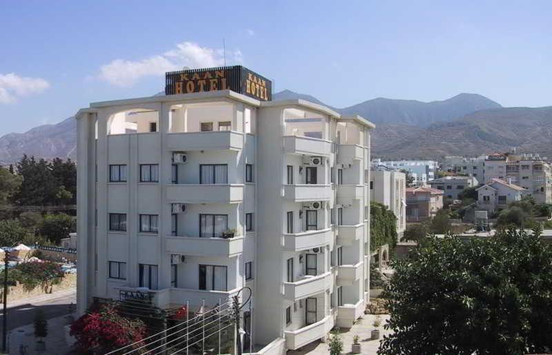 Kaan Hotel & Apartment 키레니아 외부 사진